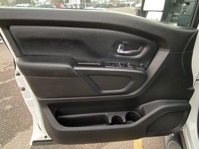 2018 Nissan Titan XD SV Midnight Edition