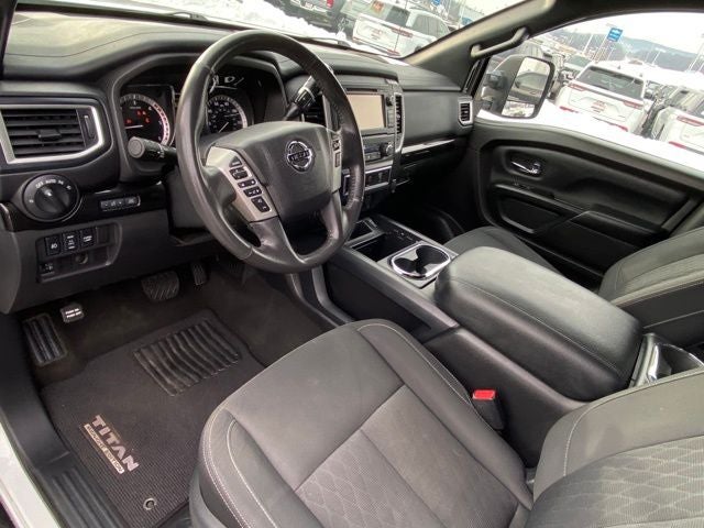 2018 Nissan Titan XD SV Midnight Edition