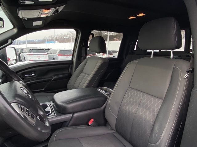 2018 Nissan Titan XD SV Midnight Edition