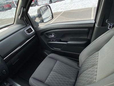 2018 Nissan Titan XD SV Midnight Edition