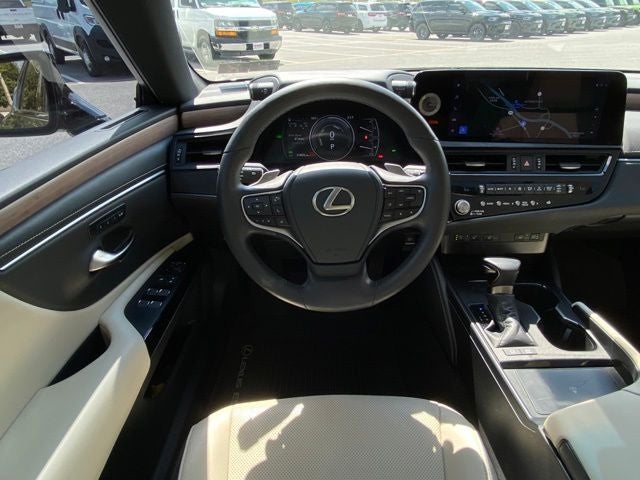 2025 Lexus ES ES 300h