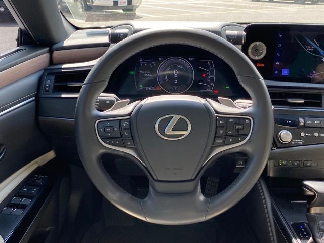 2025 Lexus ES ES 300h