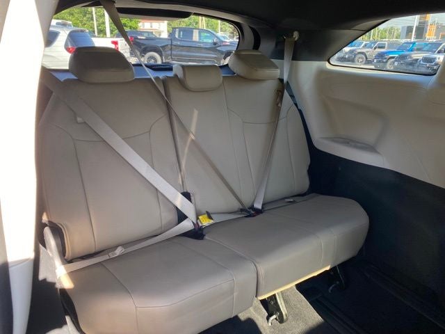 2023 Toyota Sienna XLE 7 Passenger