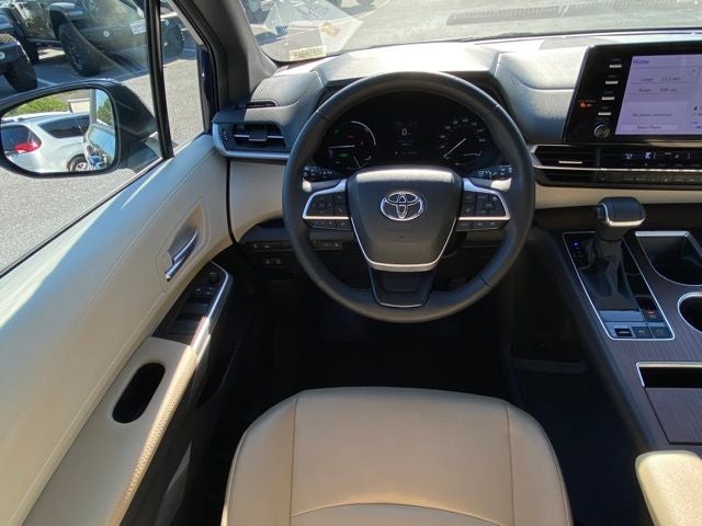 2023 Toyota Sienna XLE 7 Passenger