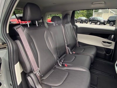 2023 Kia Carnival SX