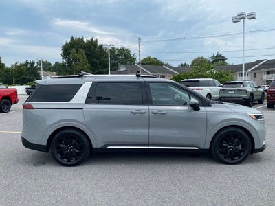 2023 Kia Carnival SX