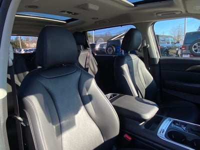 2025 Kia Carnival SX