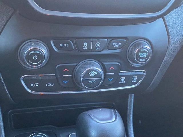 2022 Jeep Cherokee Latitude Lux 4x4