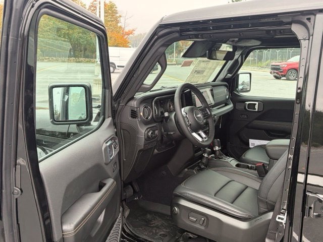 2027 Jeep Wrangler WRANGLER 4-DOOR SAHARA