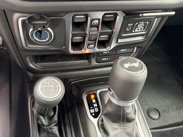 2027 Jeep Wrangler WRANGLER 4-DOOR SAHARA