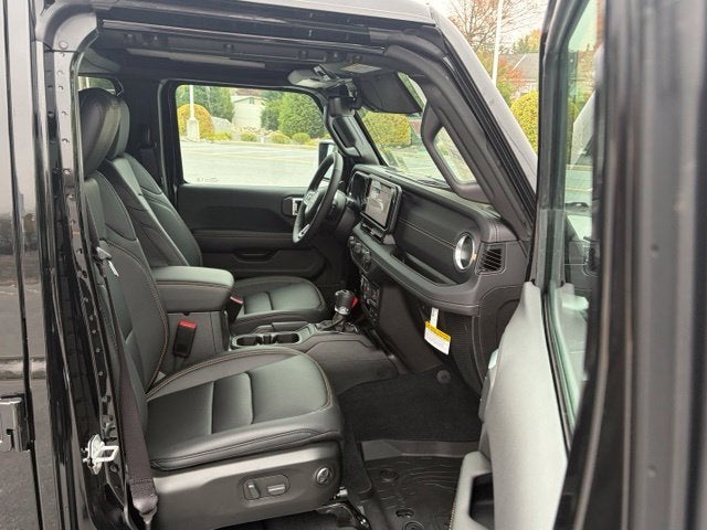 2027 Jeep Wrangler WRANGLER 4-DOOR SAHARA