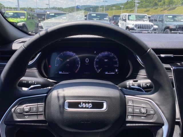 2024 Jeep Grand Cherokee Laredo 4x4