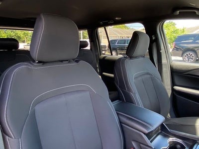 2024 Jeep Grand Cherokee Laredo 4x4