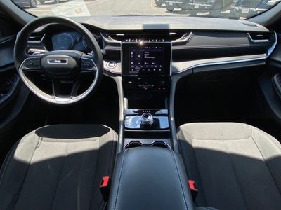 2024 Jeep Grand Cherokee Laredo 4x4
