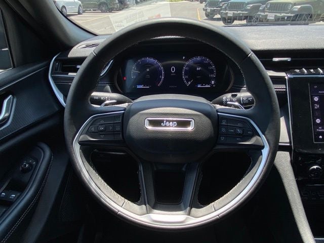 2024 Jeep Grand Cherokee Laredo 4x4