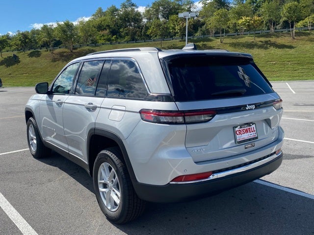 2025 Jeep Grand Cherokee GRAND CHEROKEE LAREDO X 4X4