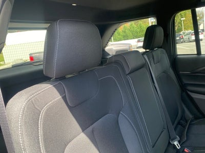 2025 Jeep Grand Cherokee GRAND CHEROKEE LAREDO X 4X4