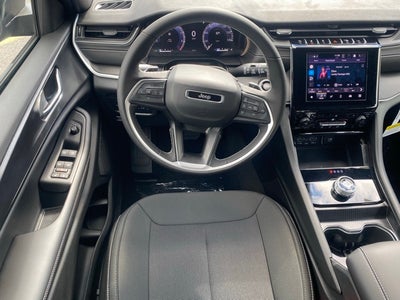 2025 Jeep Grand Cherokee GRAND CHEROKEE LAREDO X 4X4