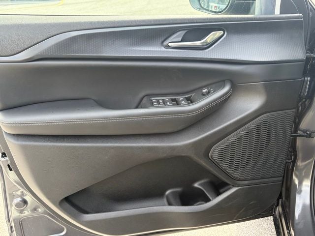 2026 Jeep Grand Cherokee GRAND CHEROKEE LAREDO X 4X4