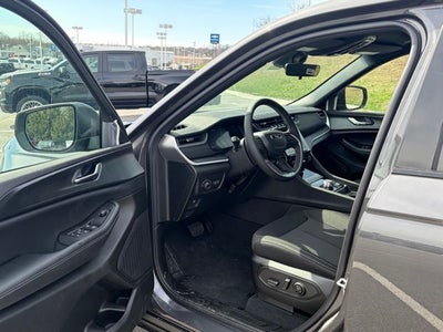 2026 Jeep Grand Cherokee GRAND CHEROKEE LAREDO X 4X4