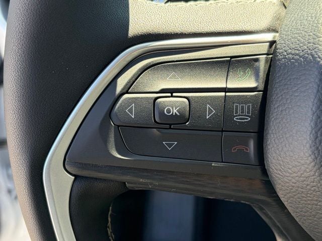 2026 Jeep Grand Cherokee GRAND CHEROKEE LAREDO X 4X4