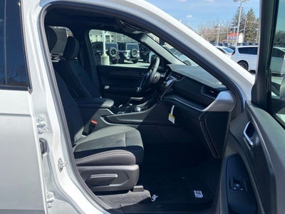 2026 Jeep Grand Cherokee GRAND CHEROKEE LAREDO X 4X4