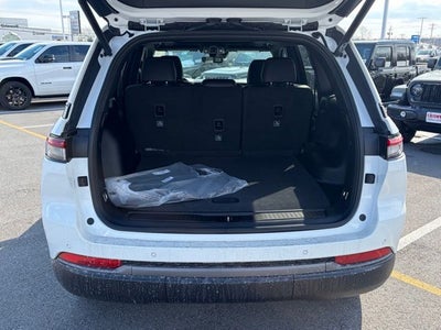 2026 Jeep Grand Cherokee GRAND CHEROKEE LAREDO ALTITUDE 4X4