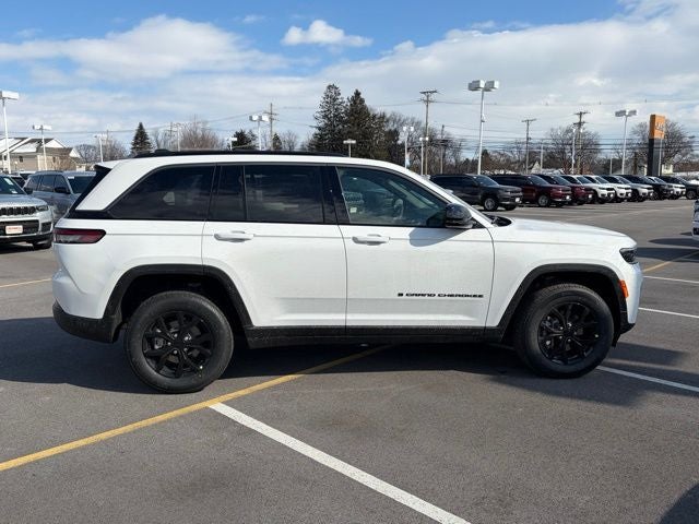 2026 Jeep Grand Cherokee GRAND CHEROKEE LAREDO ALTITUDE 4X4