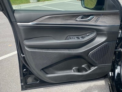 2025 Jeep Grand Cherokee GRAND CHEROKEE OVERLAND 4X4