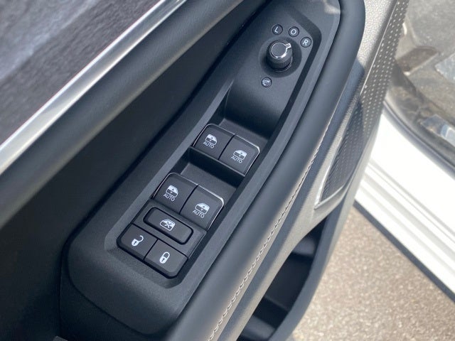 2025 Jeep Grand Cherokee GRAND CHEROKEE OVERLAND 4X4