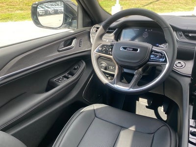 2025 Jeep Grand Cherokee GRAND CHEROKEE OVERLAND 4X4