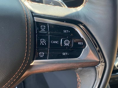 2025 Jeep Grand Cherokee GRAND CHEROKEE SUMMIT 4X4