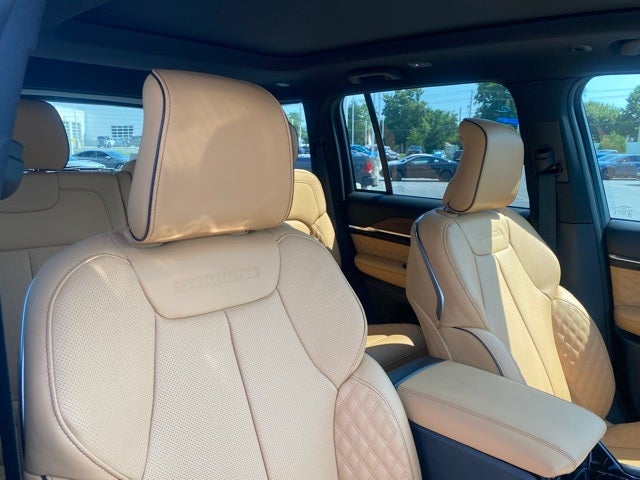 2025 Jeep Grand Cherokee GRAND CHEROKEE SUMMIT 4X4