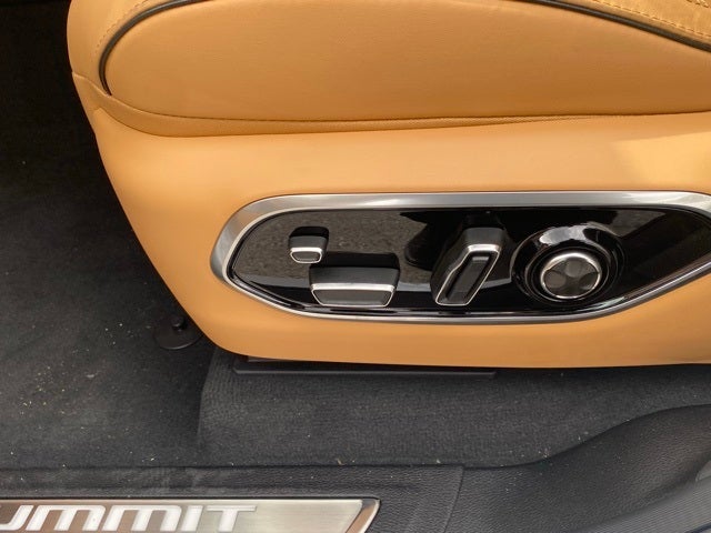 2025 Jeep Grand Cherokee GRAND CHEROKEE SUMMIT RESERVE 4X4