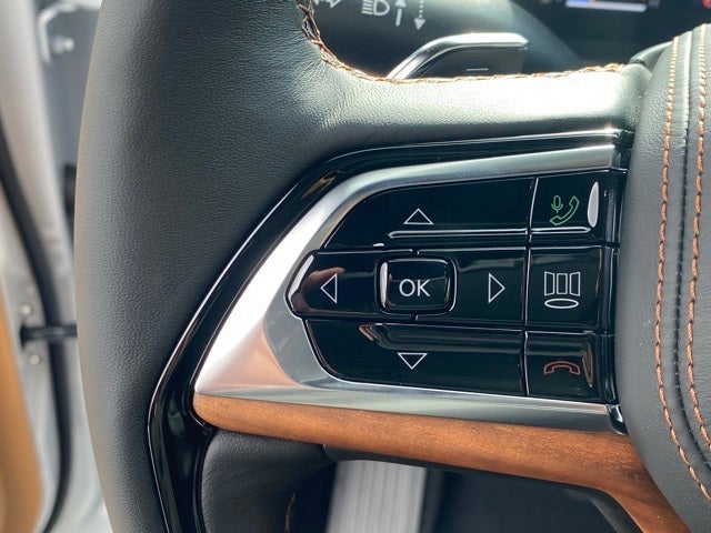 2025 Jeep Grand Cherokee GRAND CHEROKEE SUMMIT RESERVE 4X4