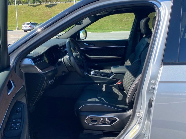 2025 Jeep Grand Cherokee GRAND CHEROKEE SUMMIT 4X4