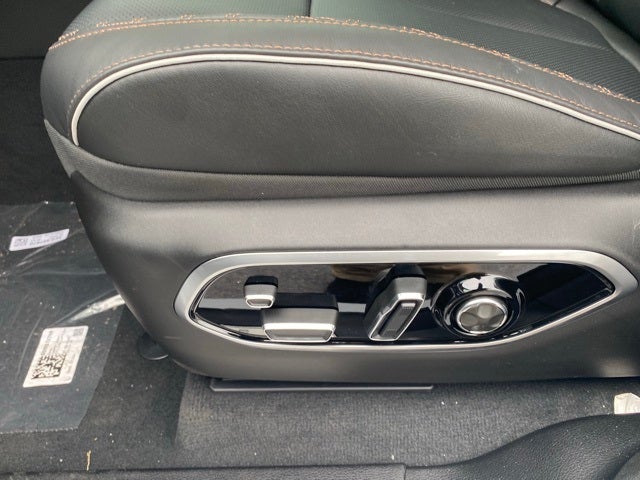 2025 Jeep Grand Cherokee GRAND CHEROKEE SUMMIT 4X4