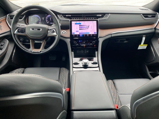 2025 Jeep Grand Cherokee GRAND CHEROKEE SUMMIT 4X4