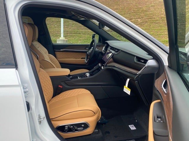 2025 Jeep Grand Cherokee GRAND CHEROKEE SUMMIT 4X4