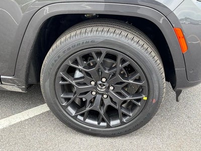 2026 Jeep Grand Cherokee GRAND CHEROKEE SUMMIT 4X4