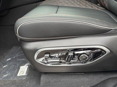 2026 Jeep Grand Cherokee GRAND CHEROKEE SUMMIT 4X4