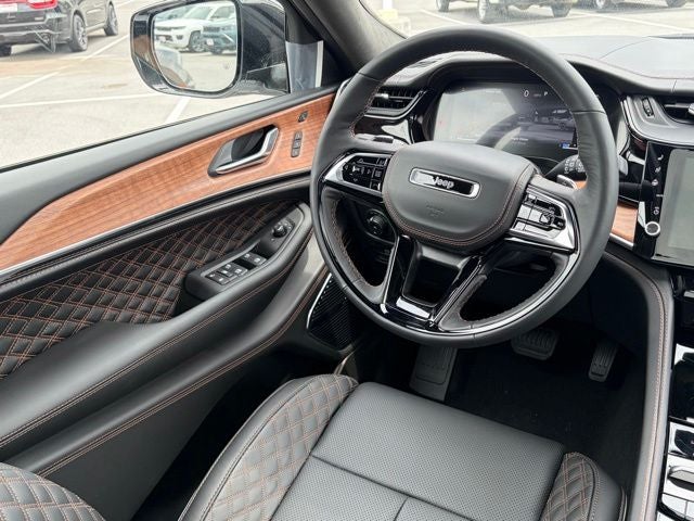 2026 Jeep Grand Cherokee GRAND CHEROKEE SUMMIT 4X4