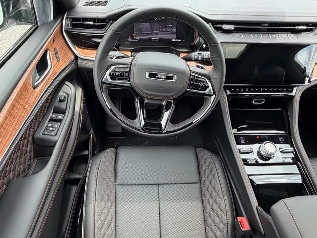 2026 Jeep Grand Cherokee GRAND CHEROKEE SUMMIT 4X4