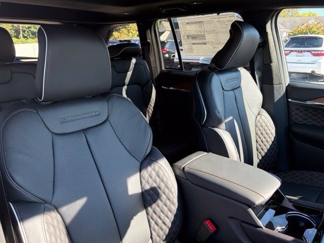 2027 Jeep Grand Cherokee GRAND CHEROKEE SUMMIT 4X4