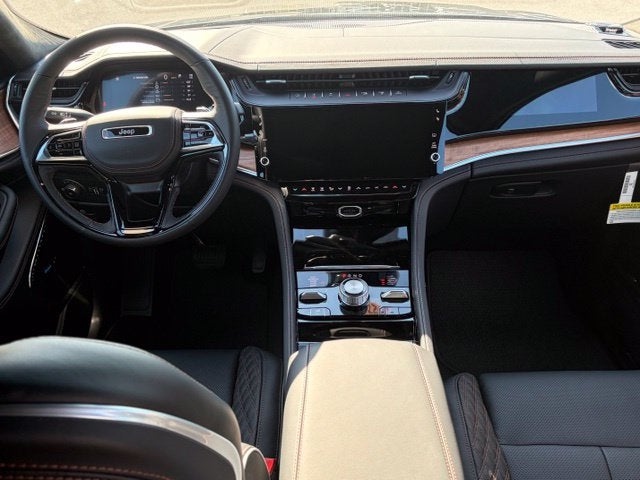 2027 Jeep Grand Cherokee GRAND CHEROKEE SUMMIT 4X4