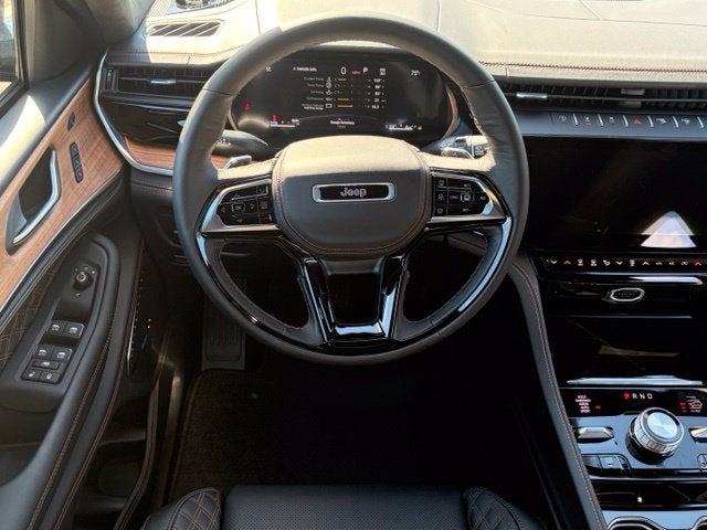 2027 Jeep Grand Cherokee GRAND CHEROKEE SUMMIT 4X4