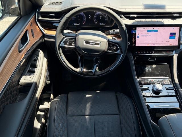 2026 Jeep Grand Cherokee GRAND CHEROKEE SUMMIT 4X4