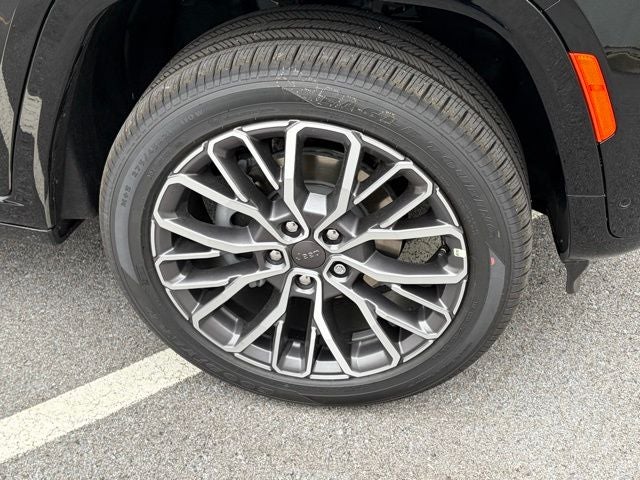 2026 Jeep Grand Cherokee GRAND CHEROKEE SUMMIT 4X4