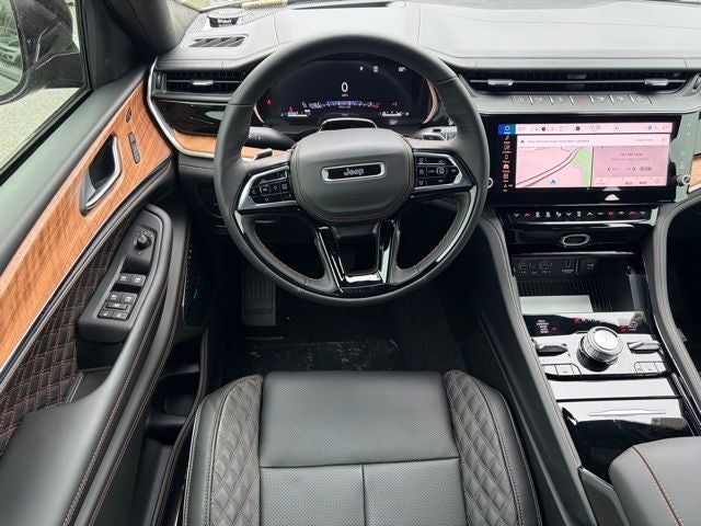 2026 Jeep Grand Cherokee GRAND CHEROKEE SUMMIT 4X4
