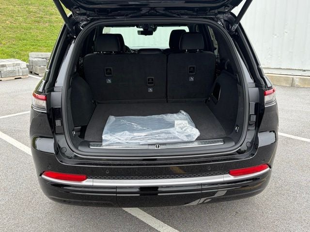 2026 Jeep Grand Cherokee GRAND CHEROKEE SUMMIT 4X4